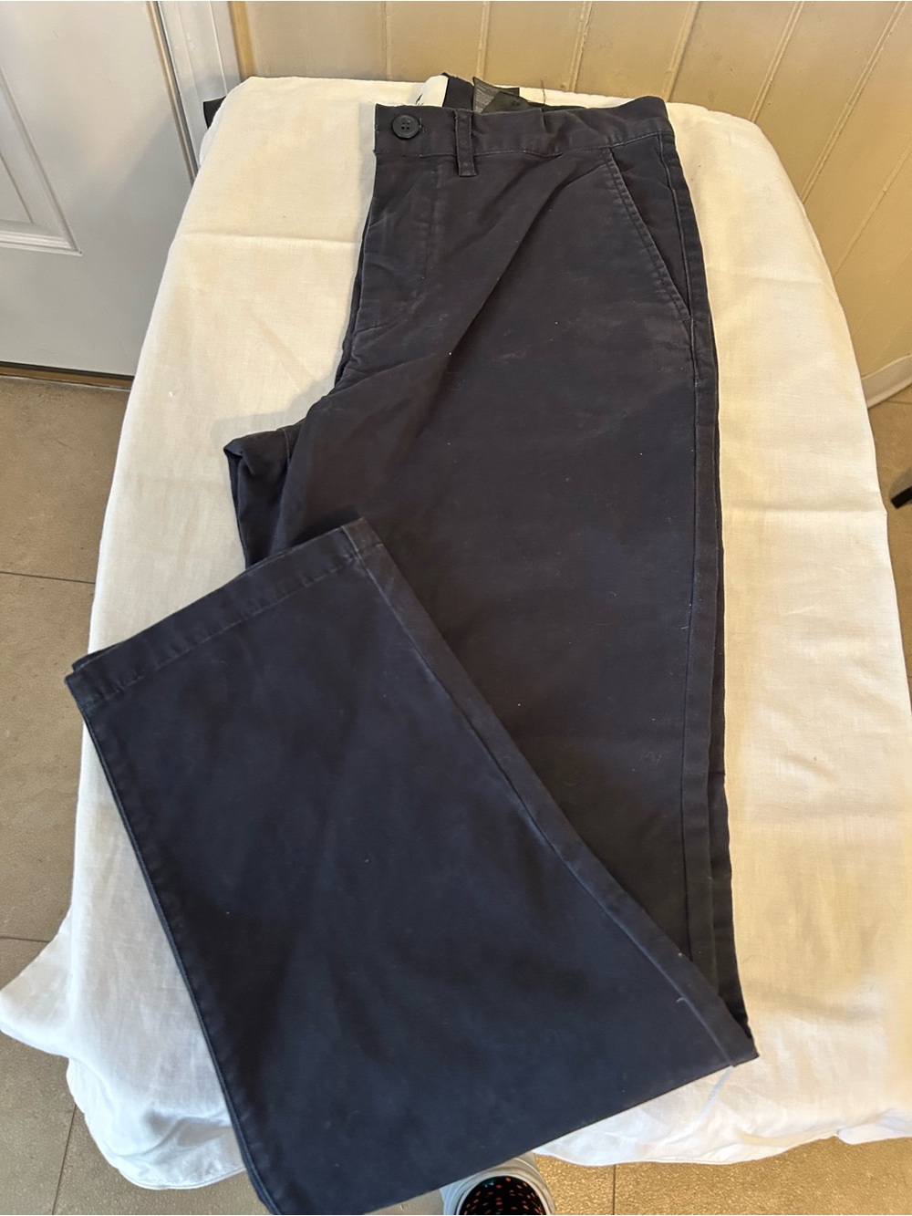 NWT H&M Woman’s Dark Blue Chinos Slim Fit Stretch Size 28/30